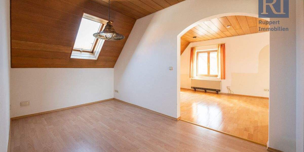 Mehrfamilienhaus, Wohnhaus Rimpar - 6 Zimmer, 187 m&sup2;, 278.000&euro; | Angebot:25909246