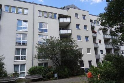 2-Zimmer-Wohnung mit Balkon und offener Küche ( ohne EBK)
