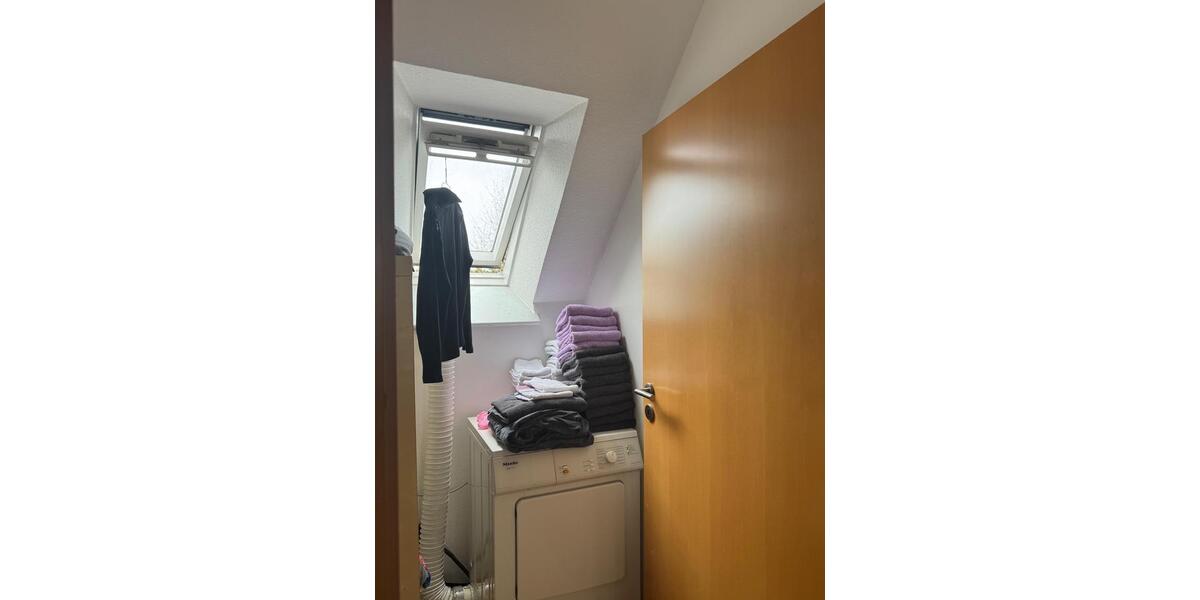 Etagenwohnung Rinteln - 6 Zimmer, 220 m&sup2;, 1.800&euro; | Angebot:26351998