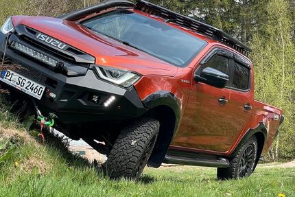 Isuzu D-Max 7.000 km 73.899 &euro; Uetersen 25436