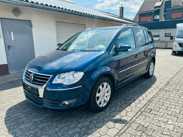 VW Touran 185.000 km 6.750 &euro; Griesheim 64347