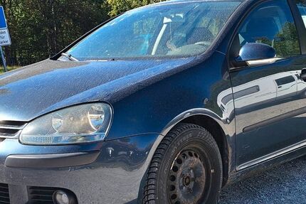VW Golf 303.000 km 790 &euro; Herrsching 82211