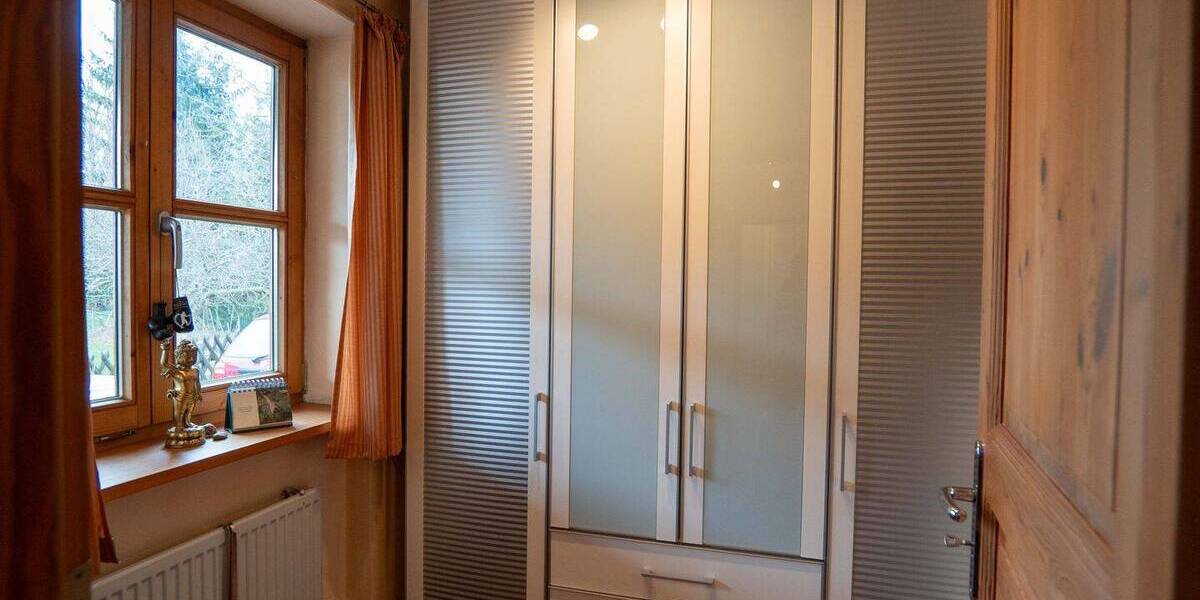 Doppelhaushälfte Tüßling - 6 Zimmer, 186 m&sup2;, 550.000&euro; | Angebot:26358838