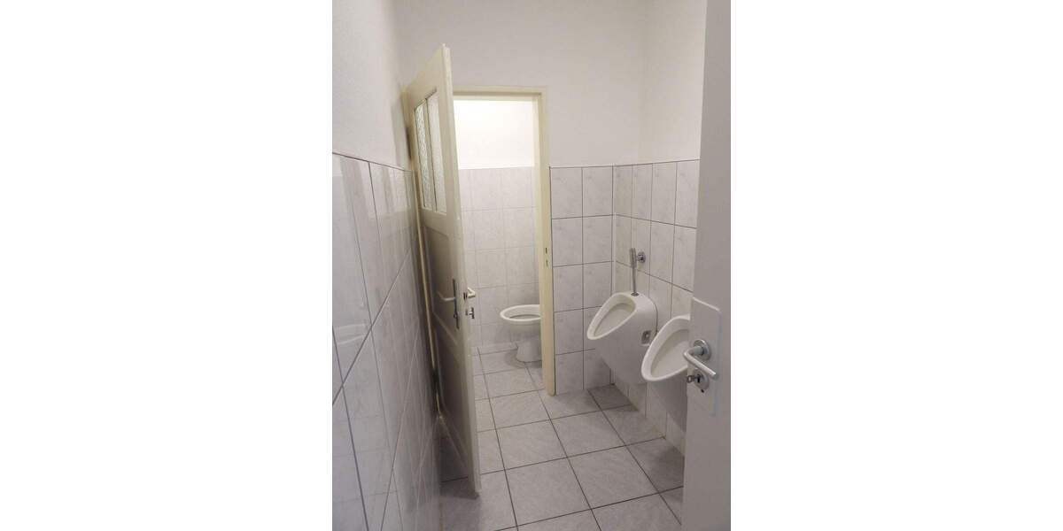 Gewerbeobjekt Nürnberg St Peter - 4 Zimmer, 128 m&sup2;, 890&euro; | Angebot:26843714