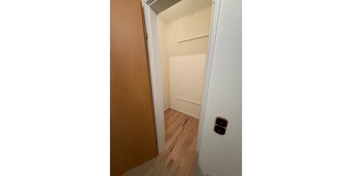 Etagenwohnung Kiel Elmschenhagen - 4 Zimmer, 86 m&sup2;, 1.250&euro; | Angebot:25571414