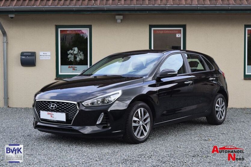 i30