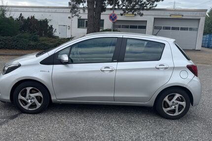 Toyota Yaris 70.209 km 9.490 € Barsbüttel 22885