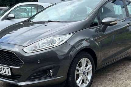 Ford Fiesta 96.743 km 8.690 &euro; Steinhagen 33803