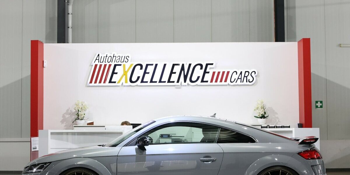 Audi TT RS COUPE 2.5 TFSI QUATTRO NARDO+BLACK+GOLD 40.000 km 55.555 &euro; Hamm 59077