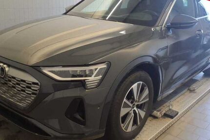 Audi Q8 e-tron 57.990 km 39.840 &euro; Wackersdorf 92442
