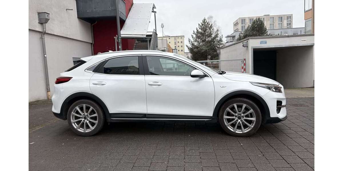 Kia XCeed 56.000 km 18.700 &euro; München 80937