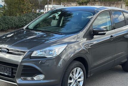 Ford Kuga 125.000 km 11.490 &euro; Möglingen 71696