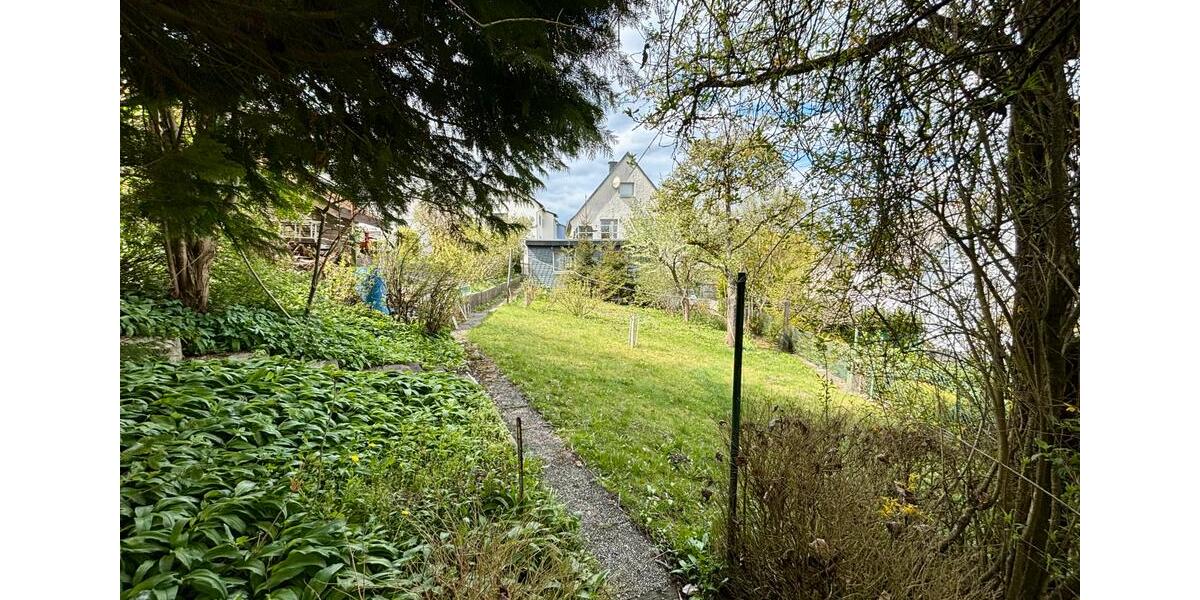 Einfamilienhaus Siegen Weidenau - 6.5 Zimmer, 150 m&sup2;, 324.000&euro; | Angebot:26253376