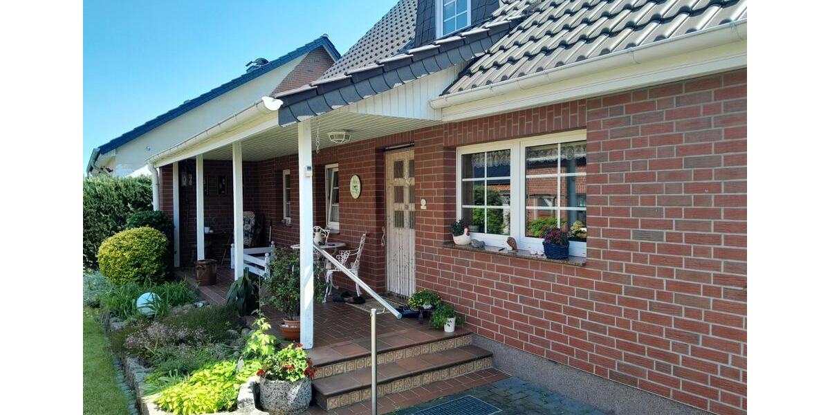 Einfamilienhaus mit großzügigem Grundstück und Nebengelass 3.5 zimmer