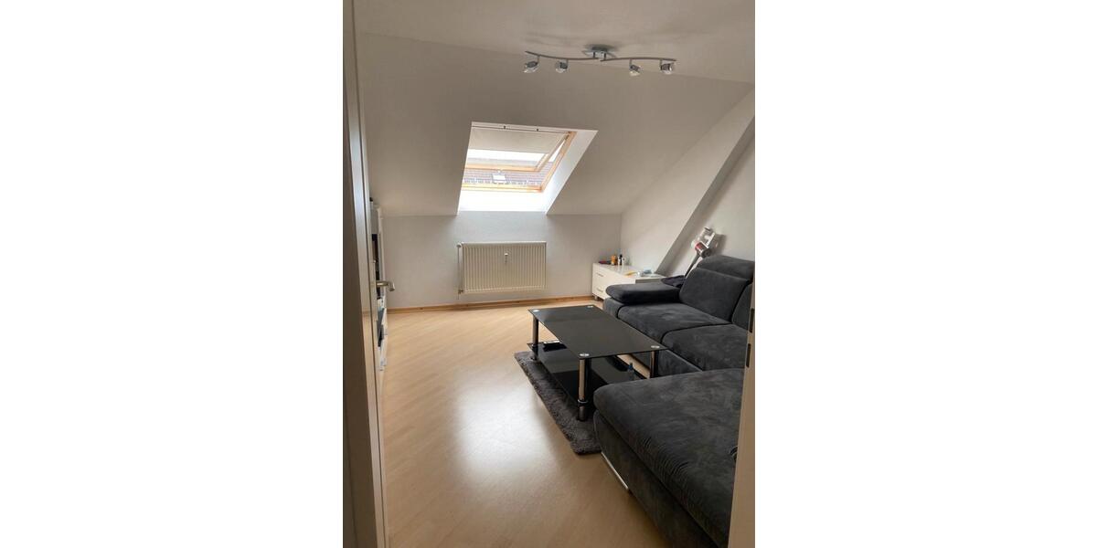 Dachgeschoßwohnung Wiesbaden - 3.5 Zimmer, 75 m&sup2;, 1.067&euro; | Angebot:26039762