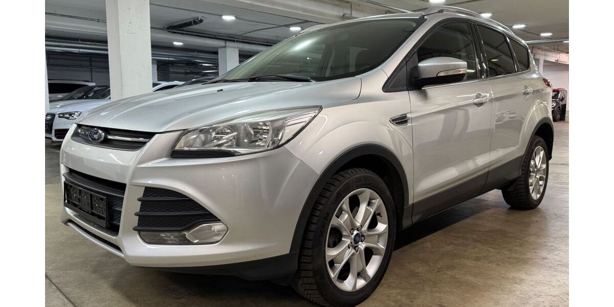 Ford Kuga 138.491 km 9.999 € München 81677