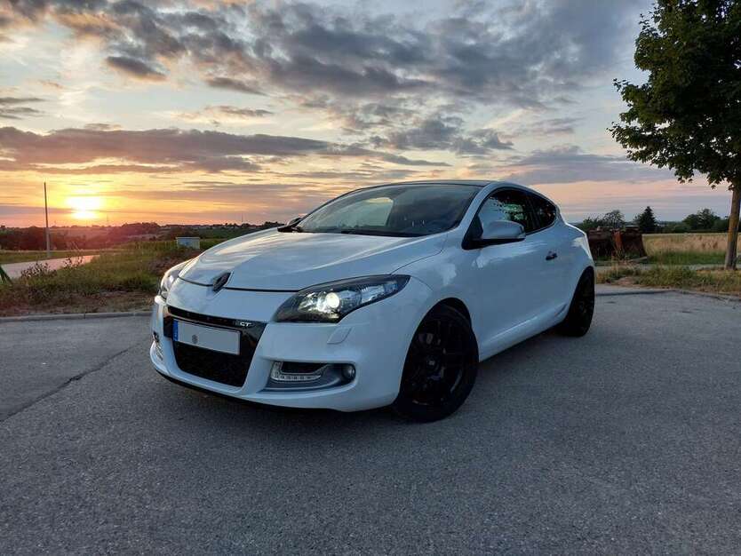 Renault Megane 92.800 km 9.990 € Winnenden 71364