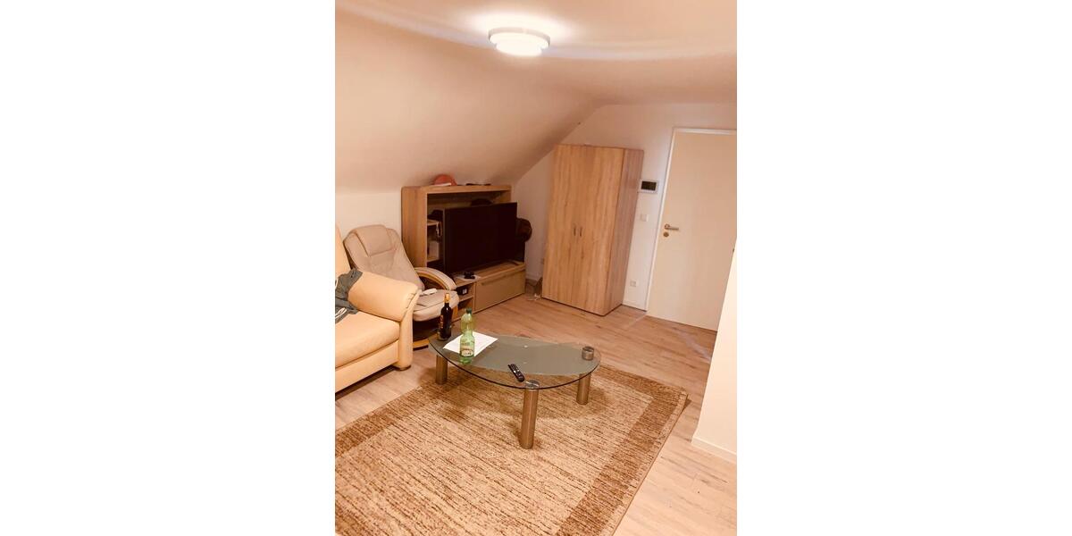 Dachgeschoßwohnung Schwieberdingen - 1 Zimmer, 29 m&sup2;, 665&euro; | Angebot:26670389