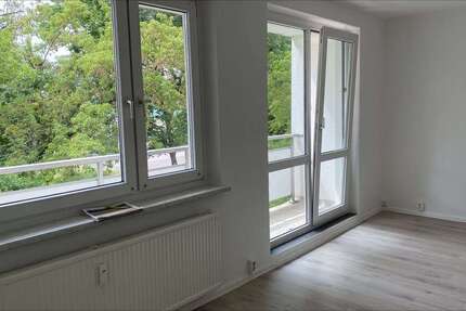 Wohnung Halle (Saale) Neustadt - 4 Zimmer, 69 m&sup2;, 449&euro; | Angebot:26900588