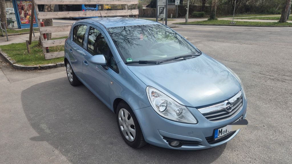 Opel Corsa 140.200 km 2.500 &euro; München 80637