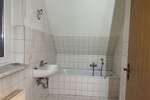 Schnäppchenangebot - Dachgeschosswohnung im Grünen 3 zimmer