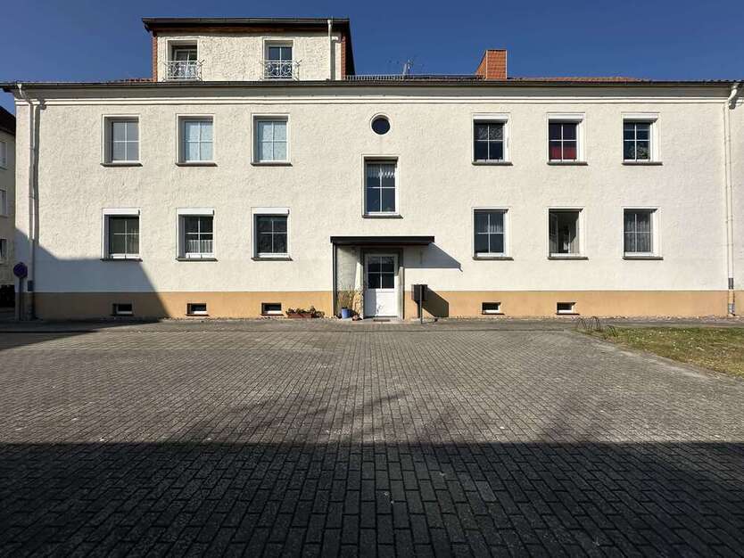 Wohnung zum Kaufen in Kalbe 58.000 € 75.56 m²