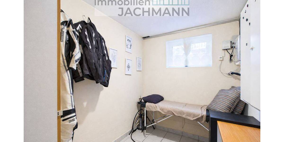 Doppelhaushälfte Bogen - 5 Zimmer, 172 m&sup2;, 440.000&euro; | Angebot:26805436