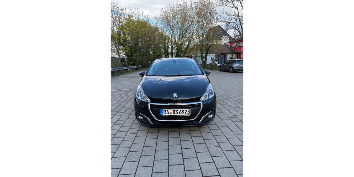 Peugeot 208 90.000 km 7.700 &euro; Rastatt 76437