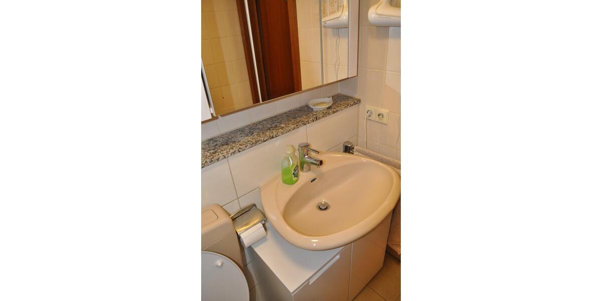 Etagenwohnung Dettingen unter Teck - 2 Zimmer, 40 m&sup2;, 195.000&euro; | Angebot:26864819