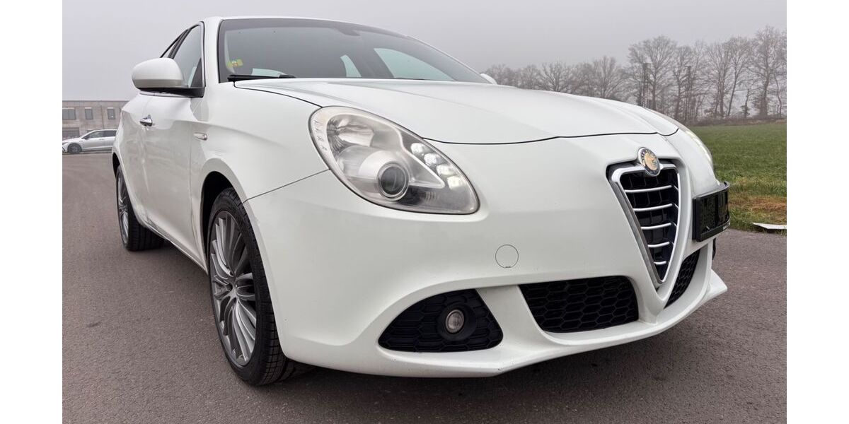 Alfa Romeo Giulietta 327.469 km 2.950 &euro; Bad Bentheim 48455