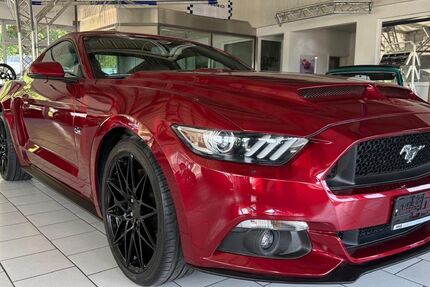 Ford Mustang 36.800 km 29.500 € Walldürn 74731