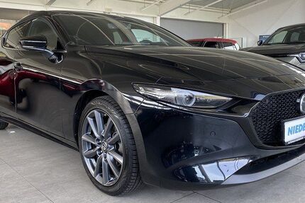 Mazda 3 12.500 km 23.600 &euro; Rinteln 31737