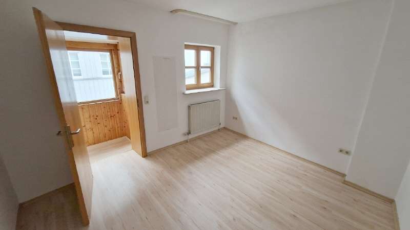 Wohnung zum Mieten in Straubing 330 € 39.92 m² 2 zimmer