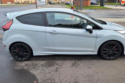 Ford Fiesta 88.300 km 13.000 &euro; Ensheim 66131