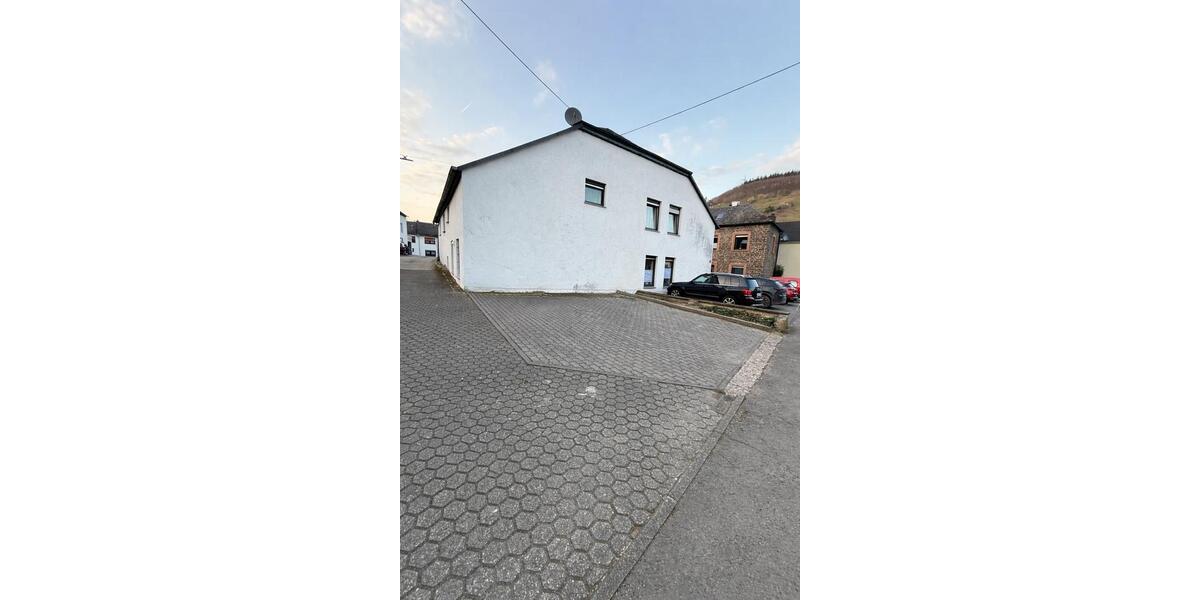 Reihenhaus Fell - 5.5 Zimmer, 150 m&sup2;, 1.290&euro; | Angebot:25501552