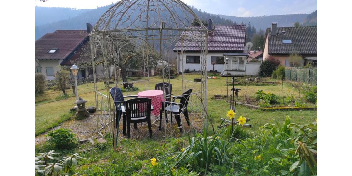 Einfamilienhaus Bad Wildbad - 8 Zimmer, 153 m&sup2;, 398.000&euro; | Angebot:26283390