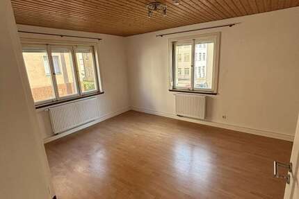 Wohnung zum Mieten in Esslingen am Neckar 700 € 73.5 m² 3 zimmer