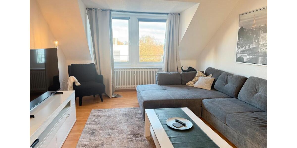 Dachgeschoßwohnung Neuss - 3 Zimmer, 75 m&sup2;, 1.675&euro; | Angebot:24729792