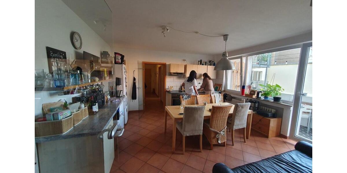 Etagenwohnung Aachen Aachen-Mitte - 4 Zimmer, 120 m&sup2;, 390&euro; | Angebot:24901804