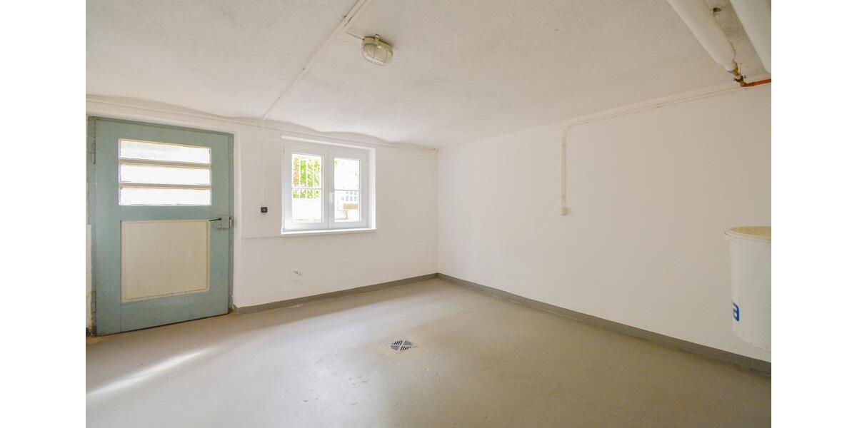 Villa Kronach - 5 Zimmer, 120 m&sup2;, 1.080&euro; | Angebot:22038443