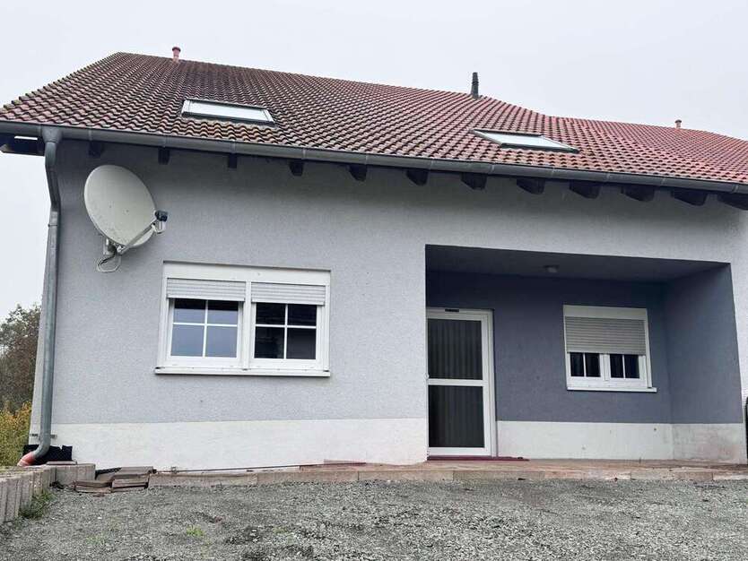 Haus zum Mieten in Kollweiler 1.700 € 246 m²