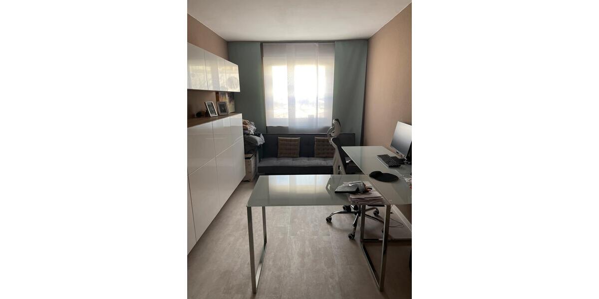 Etagenwohnung Würzburg Lindleinsmühle - 4 Zimmer, 96 m&sup2;, 1.345&euro; | Angebot:25319224