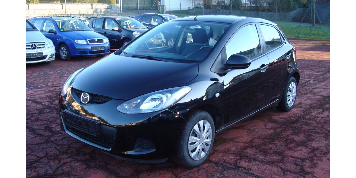 Mazda 2 154.000 km 2.650 &euro; Ruhmannsfelden 94239