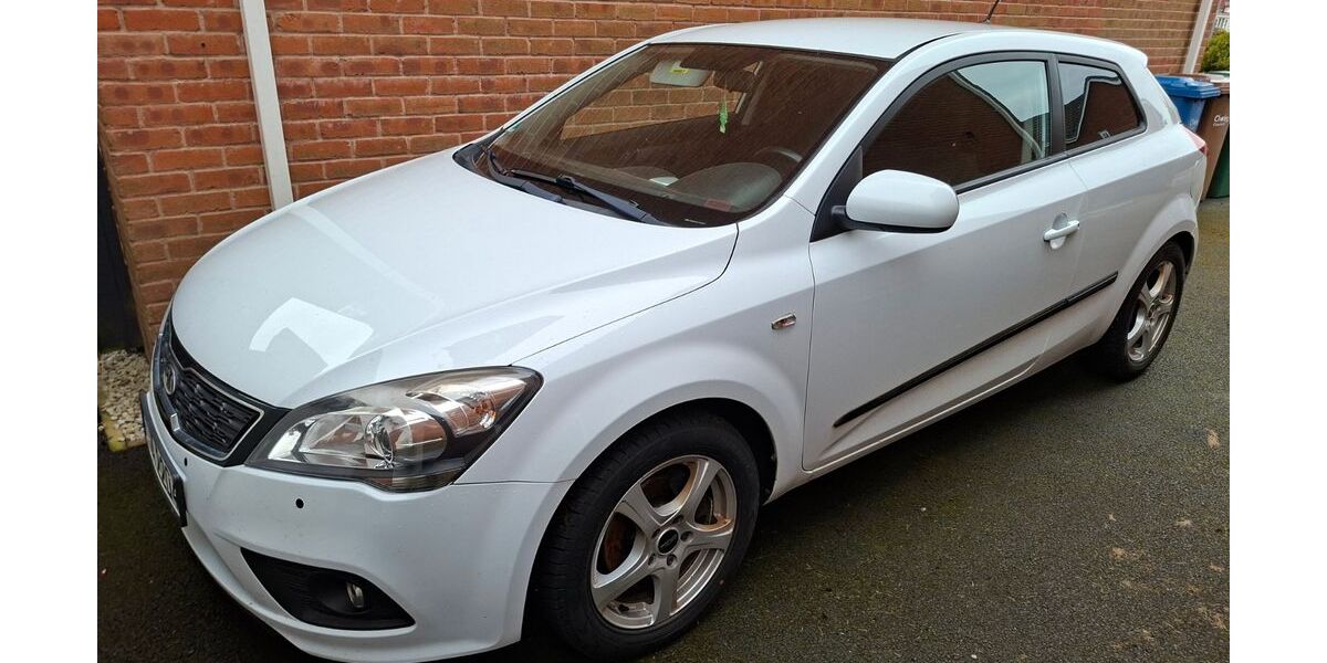 Kia pro ceed / ProCeed 248.369 km 2.750 &euro; Itzehoe 25524