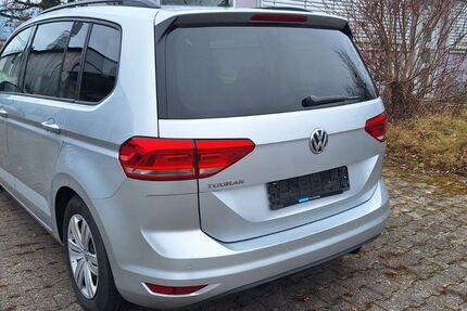 VW Touran 256.616 km 8.900 &euro; Bad Säckingen 79713
