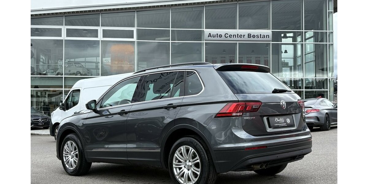 VW Tiguan 2.0 TDI 4Motion NAVI/PDC/SRA/SHZ/1.HAND 93.139 km 16.900 &euro; Villingen-Schwenningen 78054