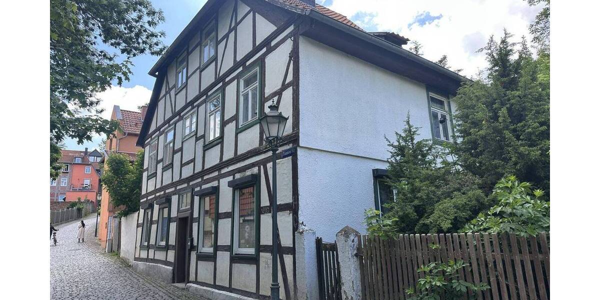 Einfamilienhaus Halberstadt - 8 Zimmer, 120 m&sup2;, 80.000&euro; | Angebot:26160832