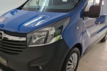 Opel Vivaro 124.000 km 11.999 &euro; Dresden 01139