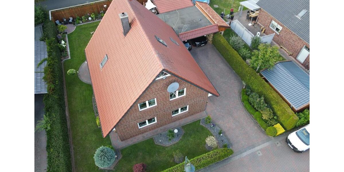 Einfamilienhaus Wiefelstede - 1 Zimmer, 140 m&sup2;, 590.000&euro; | Angebot:24806047