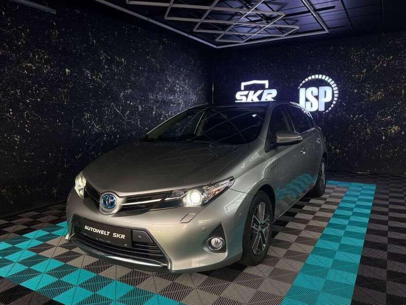 Auris